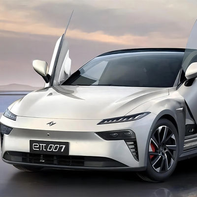 अच्छी कीमत 400KW धीरज फैशनेबल डोंगफेंग Yipai 007 ऊर्जा हैचबैक स्पोर्ट्स कार 2915 मिमी व्हीलबेस और अधिकतम गति 180 Km / h के साथ ऑनलाइन